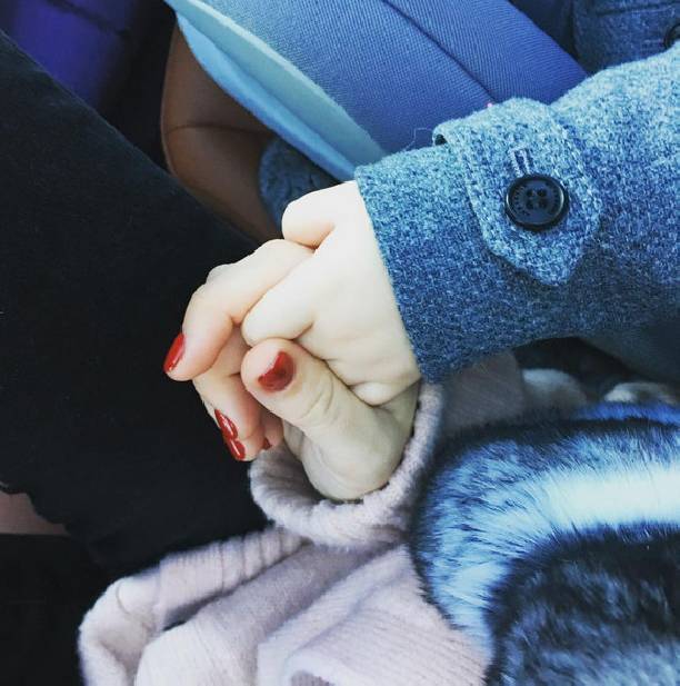 Ксения Бородина опубликовала трогательный снимок с дочками