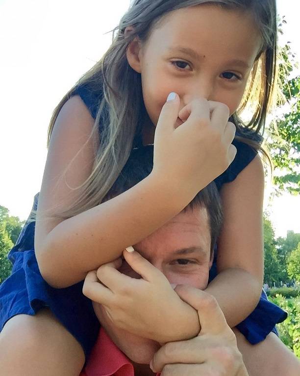 Дочь Даны Борисовой Полина Аксенова счастлива со своим отцом