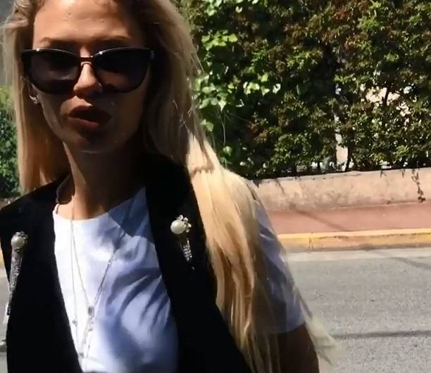 Виктория Боня отказалась от нижнего белья (видео)