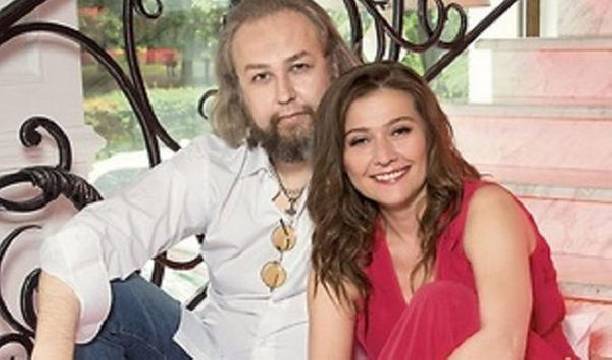 Мария Голубкина и Борис Ливанов не могут определиться с фамилией после свадьбы