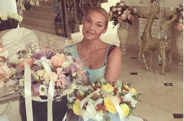 Анастасия Волочкова рассказала подробности предстоящей свадьбы