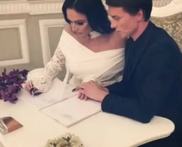 Свадебное видео Алёны Водонаевой прояснило слухи о фальшивой росписи