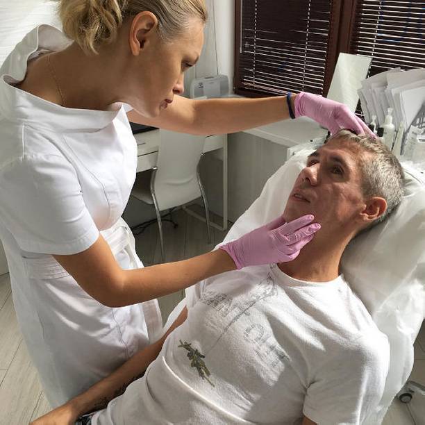 Алексей Панин посещает косметолога, чтобы выглядеть моложе