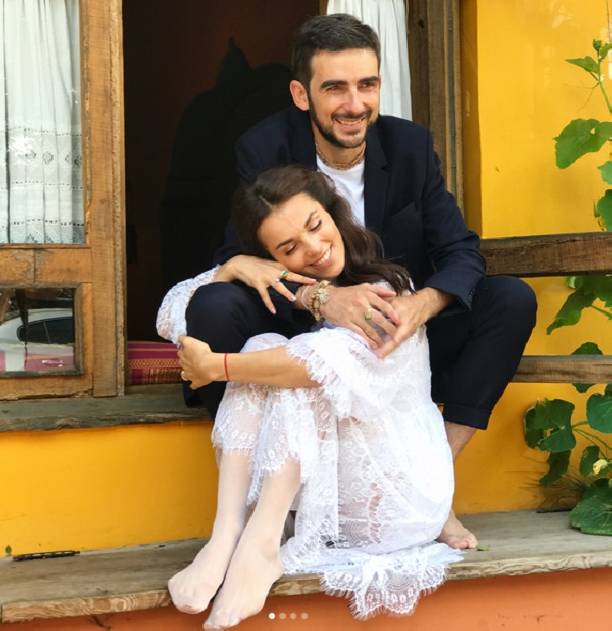 Сати Казанова порадовала подписчиков забавными фотографиями с мужем