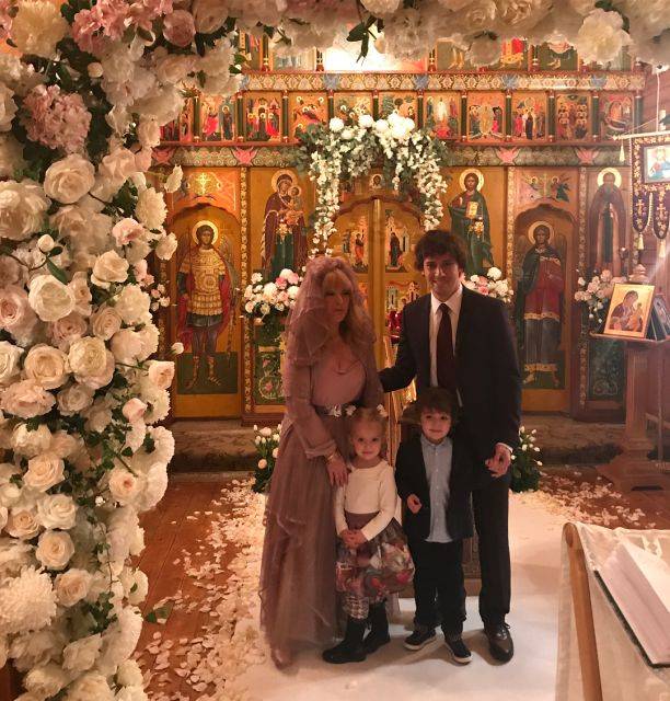 Венчание Аллы Пугачевой и Максима Галкина спровоцировало большие перемены в русской православной церкви