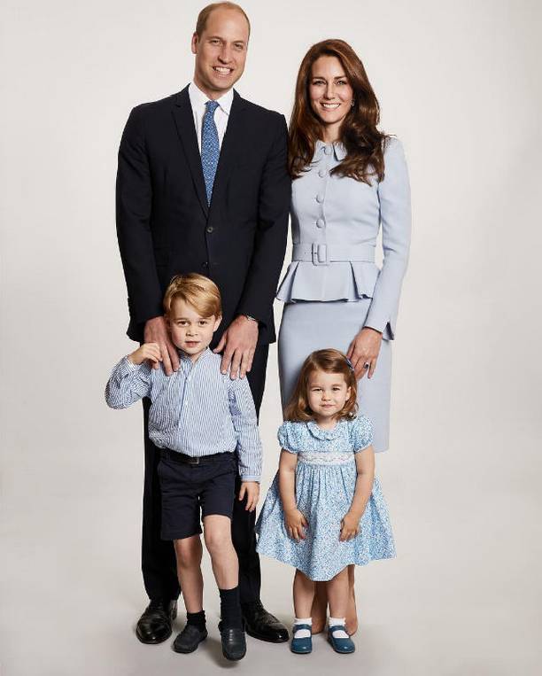 Принц Уильям и Кейт Миддлтон обрадовали фанатов новым семейным снимком