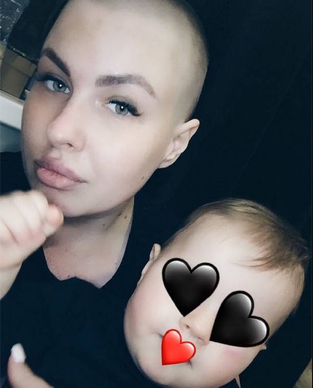 У новой подружки Влада Соколовского эффектная внешность и красивое тело картинки У новой подружки Влада Соколовского эффектная внешность и красивое тело картинки