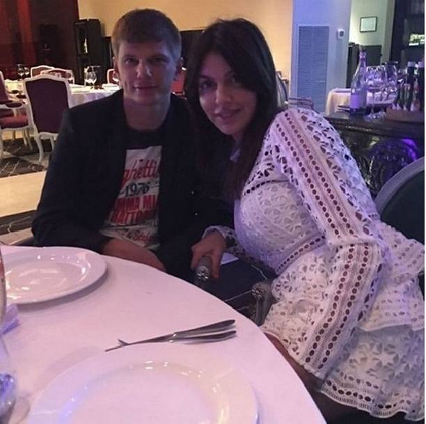 Авиакомпания поведала о причинах возникшего конфликта с супругой Андрея Аршавина
