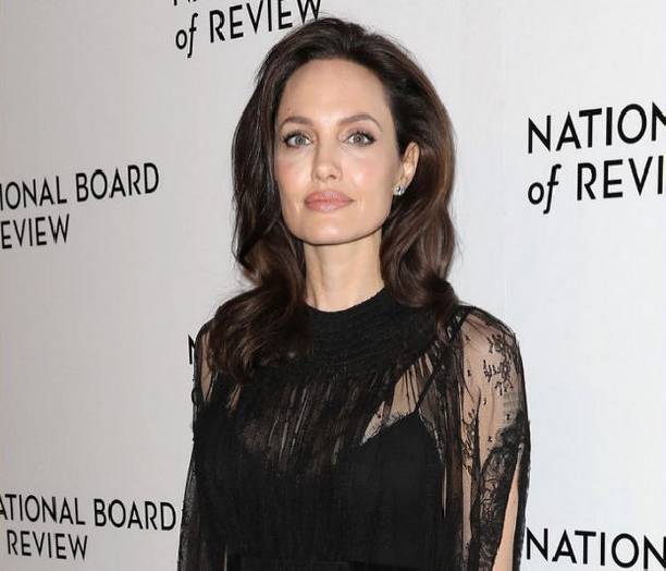 Дочери Анджелины Джоли понадобилась срочная помощь врачей