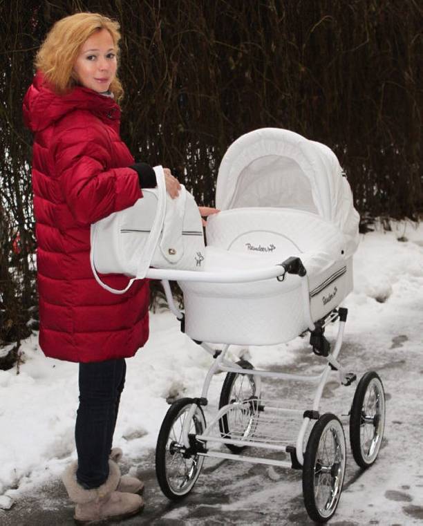 Беременная Елена Захарова опасалась родить прямо на съемочной площадке