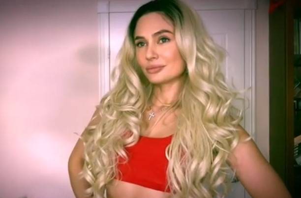 Наталья Рудова наполнила юмористическое видео сексом