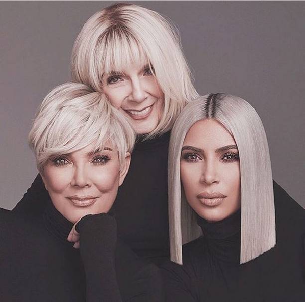 Ким Кардашьян восхитила снимком трех поколений своей семьи