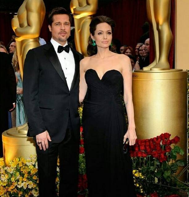 Анджелина Джоли встречается с агентом по недвижимости, но замуж не собирается