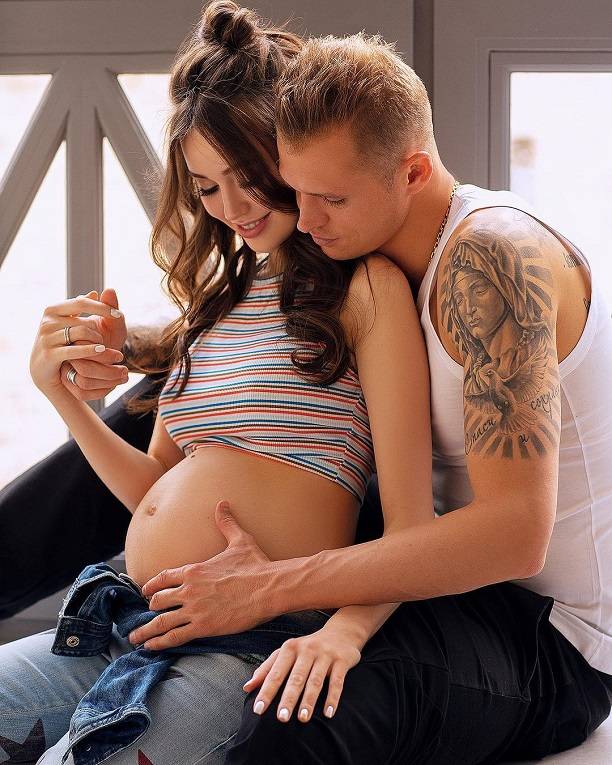 Первое фото беременной Анастасии Костенко появилось в сети