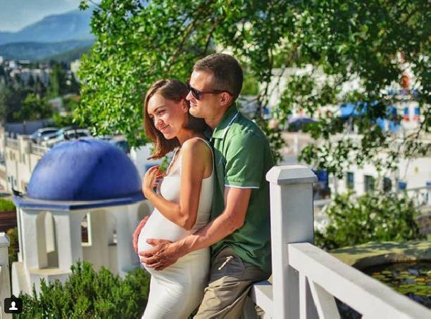 Беременная Мария Адоевцева с супругом уехала на медовый месяц