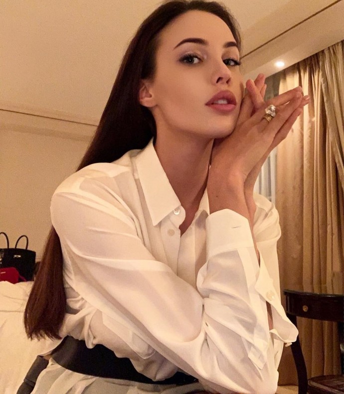 Анастасия Решетова раскрыла подробности предстоящей свадьбы с Тимати