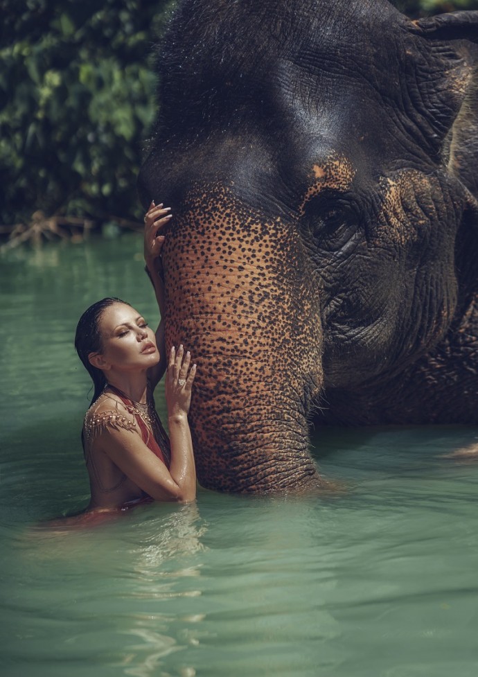 Елена Галицына снялась в фантастической фотосессии в Таиланде