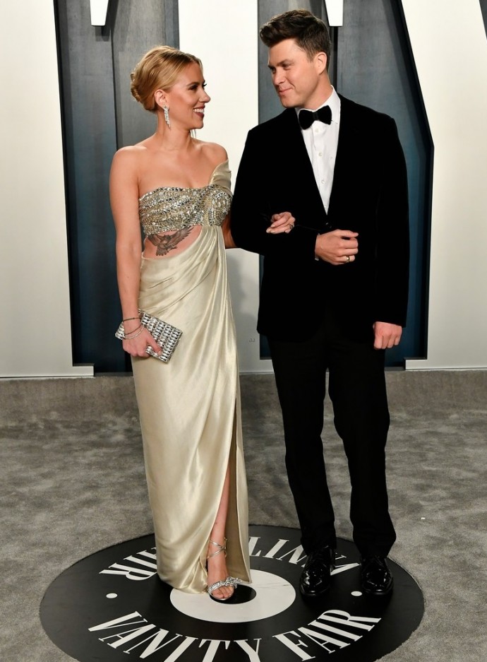 Платье Скарлетт Йоханссон на "Оскар 2020" показало её свисающий жирок