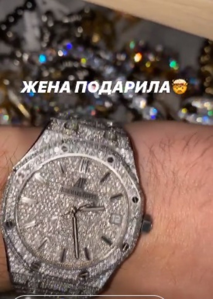 Настя Ивлеева подарила мужу часы за 7 миллионов рублей