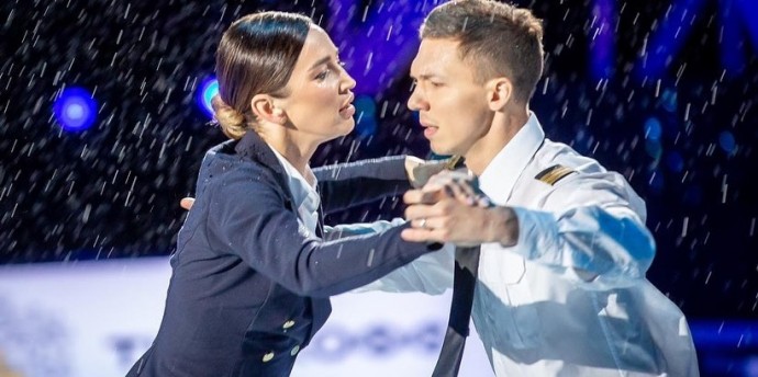 Ольга Бузова расплакалась из-за низких оценок жюри на ледовом шоу