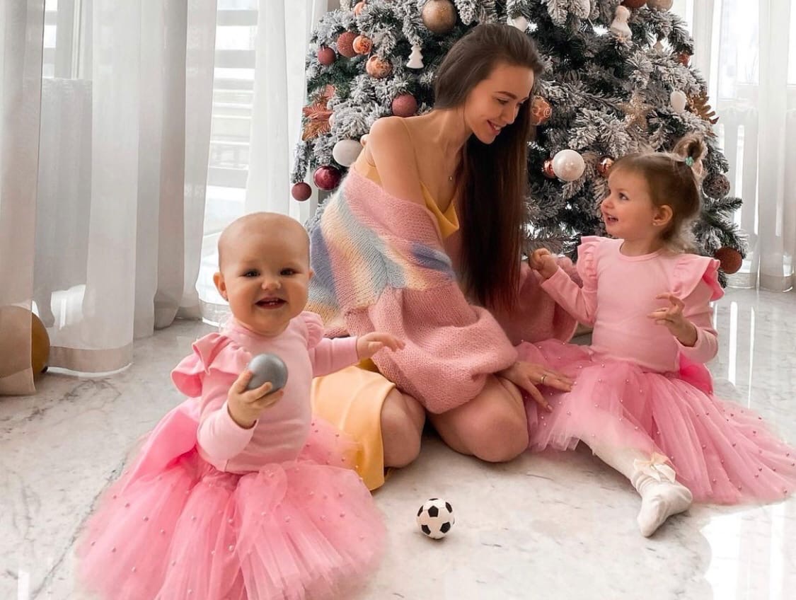 Анастасия Костенко прокомментировала слухи о своей беременности
