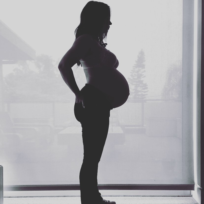 42-летняя актриса Дженнифер Лав Хьюитт объявила о третьей беременности