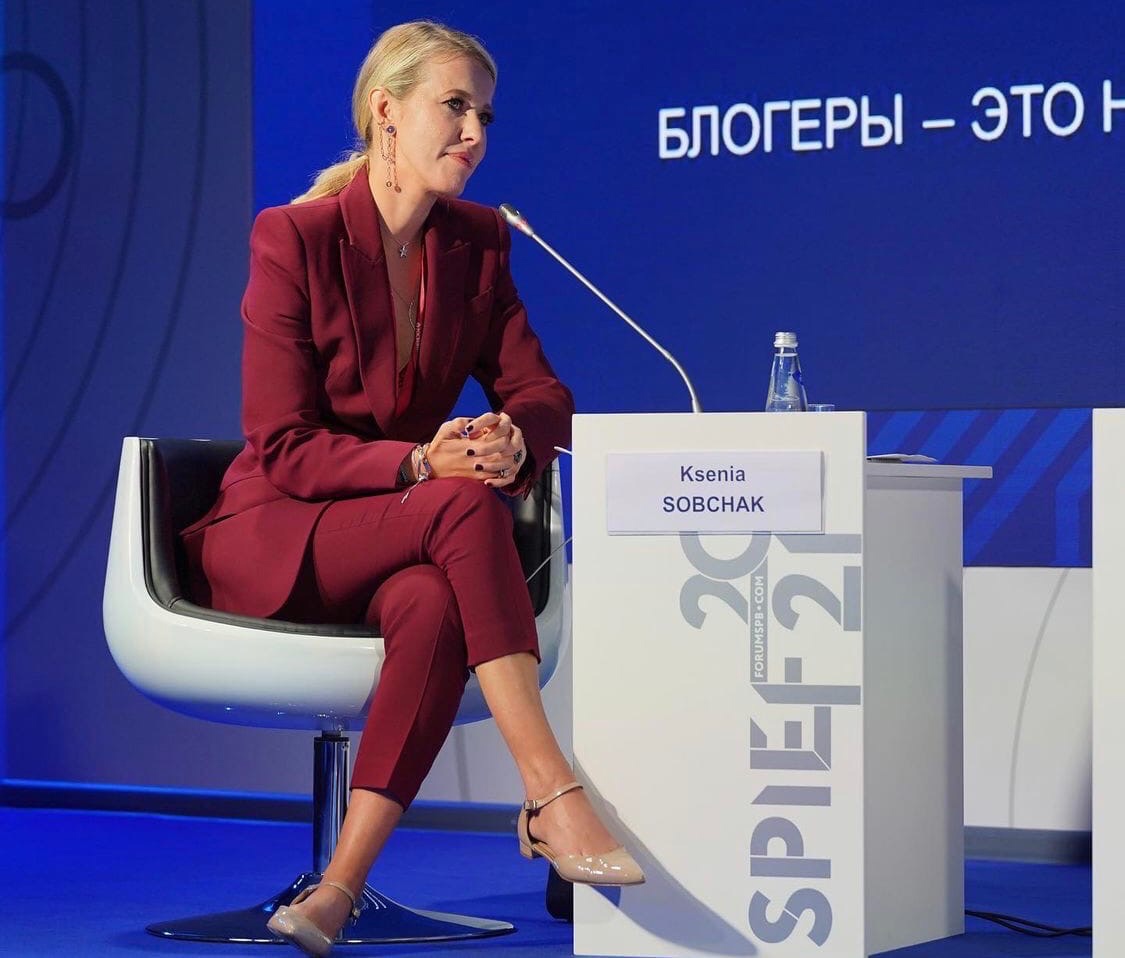 Участница ПМЭФ требует 50 миллионов рублей от Ксении Собчак за сравнение с эскортницей