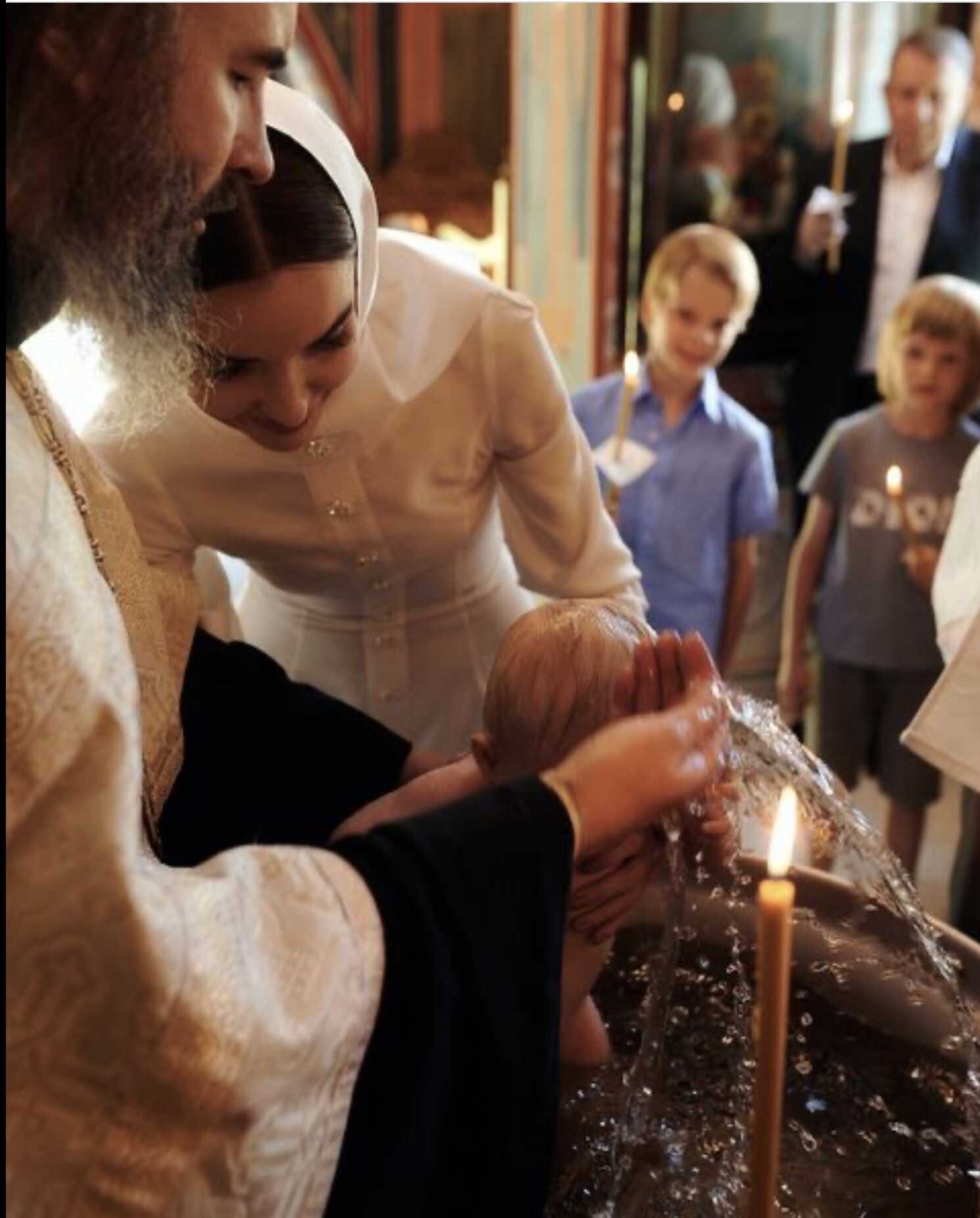 «Танцы до упаду»: Яна Рудковская показала кадры с крещения сына и последующей веселой пирушки