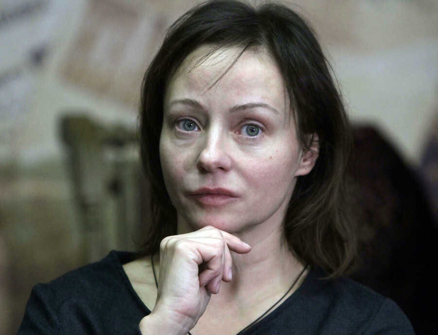 Евгения Добровольская подала на развод с молодым мужем, после 16 лет брака