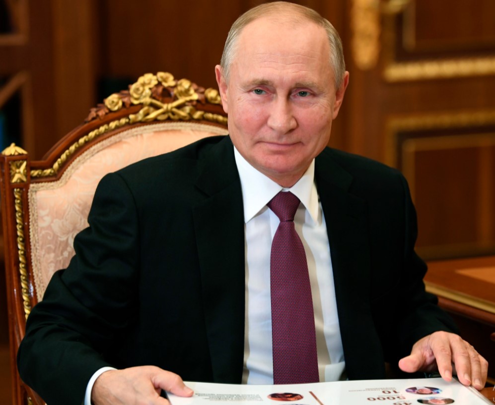 «Подниматься стали с колен»: Александр Михайлов пояснил, почему поддерживает Владимира Путина