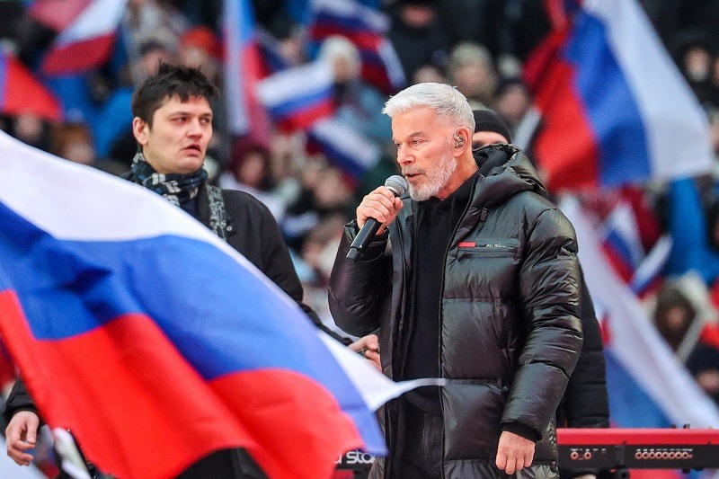 История о взглядах на патриотическую музыку между Олегом Газмановым и Владимиром Киселевым получила продолжение