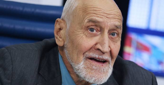 "Это вам кажется, что я хороший человек": Николай Дроздов признался, из-за чего его бросила жена "Это вам кажется, что я хороший человек": Николай Дроздов признался, из-за чего его бросила жена