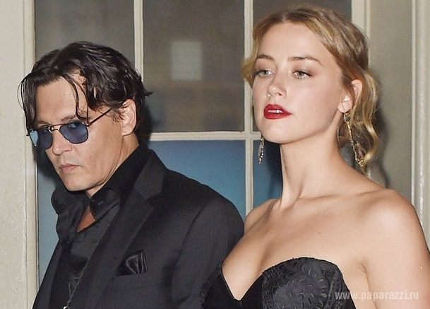 Эмбер Херд и Джонни Депп появились на вечеринке 2014 GQ Men of the Year Awards. Где животик? Эмбер Херд и Джонни Депп появились на вечеринке 2014 GQ Men of the Year Awards. Где животик?