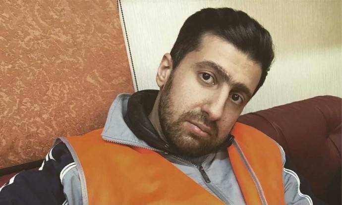 Амиран Сардаров посетовал, что после его женитьбы на внучке первого президента Узбекистана, её влиятельная семья с ними не общается Амиран Сардаров посетовал, что после его женитьбы на внучке первого президента Узбекистана, её влиятельная семья с ними не общается
