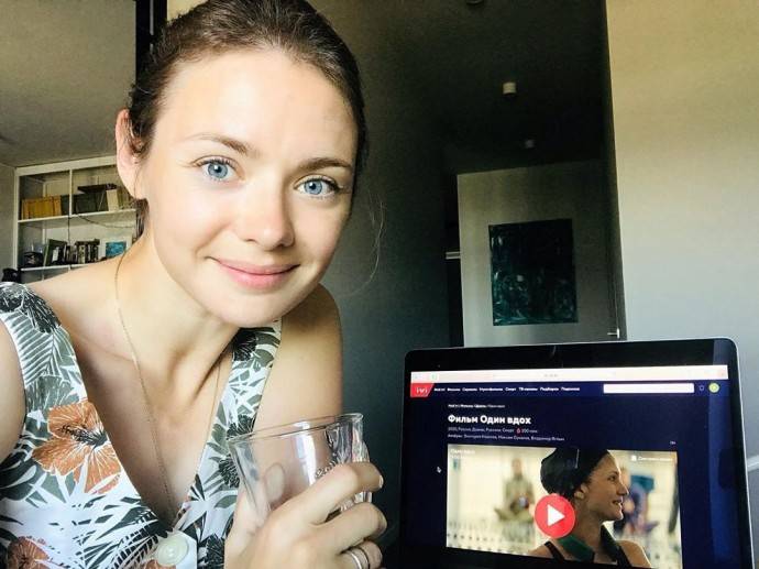 Карина Разумовская рассказала о свадьбе с Егором Бурдиным и показала фото с торжества Карина Разумовская рассказала о свадьбе с Егором Бурдиным и показала фото с торжества
