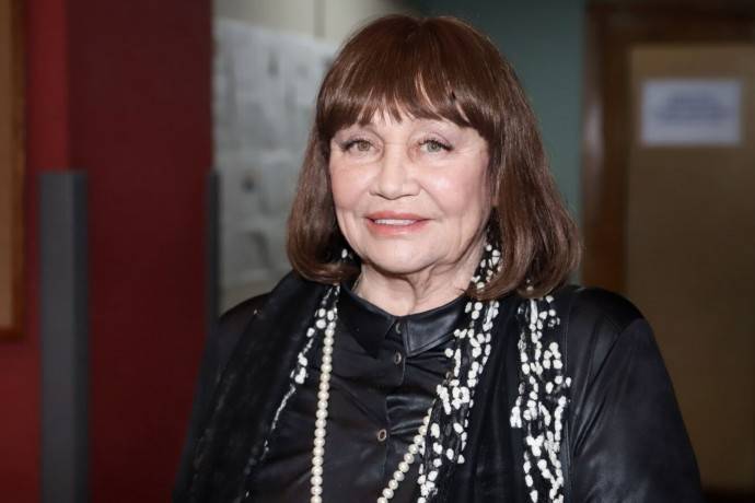 Лариса Лужина раскритиковала Леру Кудрявцеву за неуважение во время съемок шоу «Звезды сошлись» Лариса Лужина раскритиковала Леру Кудрявцеву за неуважение во время съемок шоу «Звезды сошлись»