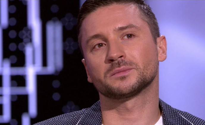 Андрей Норкин высмеял заплаканного Сергея Лазарева Андрей Норкин высмеял заплаканного Сергея Лазарева