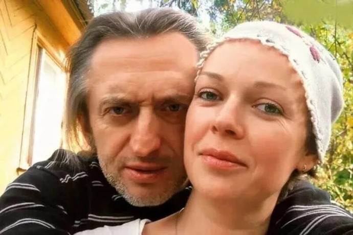 «Крыса!»: Елена Валюшкина рассказала о гнусных выходках своих бывших мужей «Крыса!»: Елена Валюшкина рассказала о гнусных выходках своих бывших мужей