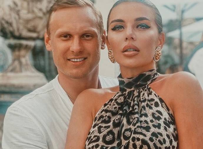Янис Тимма сделал предложение Анне Седоковой Янис Тимма сделал предложение Анне Седоковой