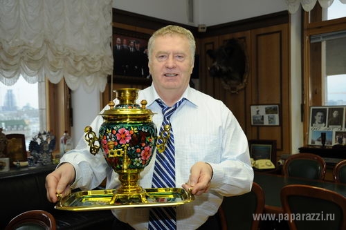 Фамильный самовар Владимира Жириновского продан за 100000 рублей! Фамильный самовар Владимира Жириновского продан за 100000 рублей!