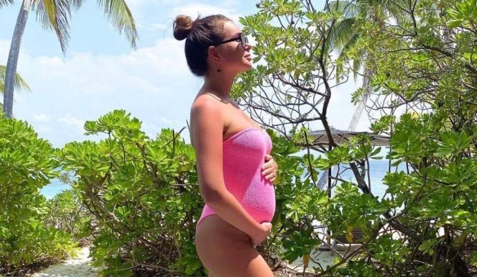 "Я готова": Катя Жужа прокомментировала свою третью беременность
