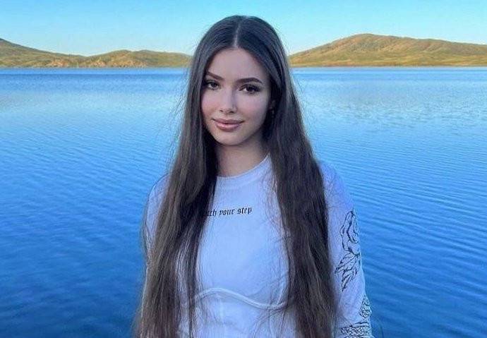 «С днем рождения, любовь»: 19-летняя звезда «Ворониных» Мария Ильюхина опубликовала редкие фото с мужем, от которого родила дочь 