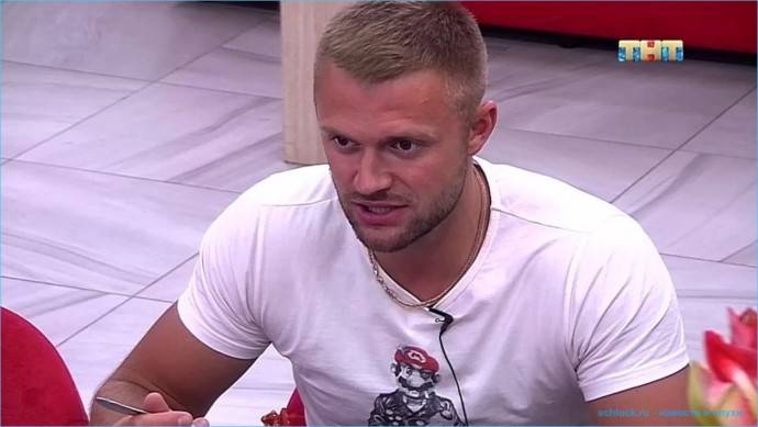 Экс-участник "Дом-2" Виктор Литвинов женился на 18-летней девушке Экс-участник "Дом-2" Виктор Литвинов женился на 18-летней девушке