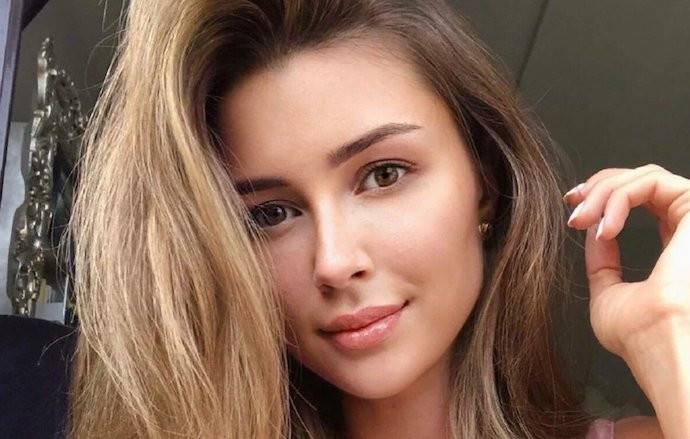 «Я стала матерью»: 27-летняя дочь Анастасии Заворотнюк Анна поделилась радостной новостью 