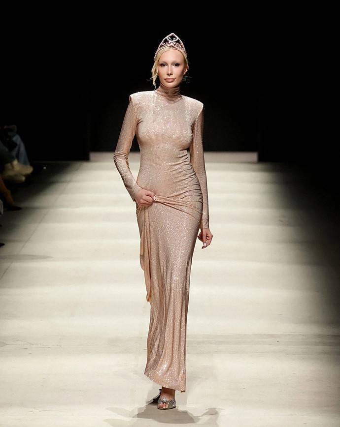 Гостей Московской недели моды очаровали магией кристаллов Гостей Московской недели моды очаровали магией кристаллов