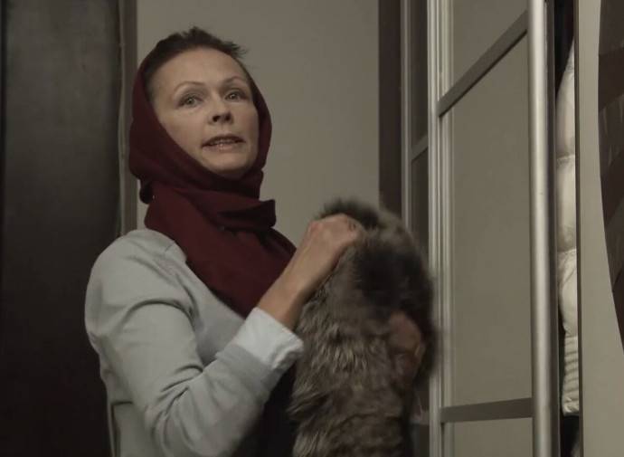 Без вести пропавшую актрису Марину Гридасову нашли на улице голой и сильно избитой Без вести пропавшую актрису Марину Гридасову нашли на улице голой и сильно избитой