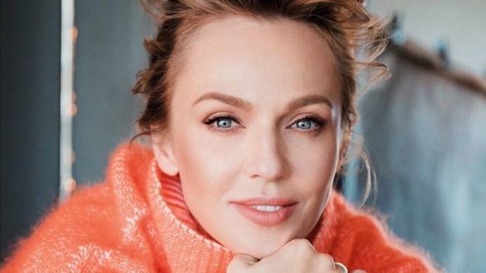 Альбина Джанабаева поведала о сложностях воспитания общих с Валерием Меладзе детей Альбина Джанабаева поведала о сложностях воспитания общих с Валерием Меладзе детей