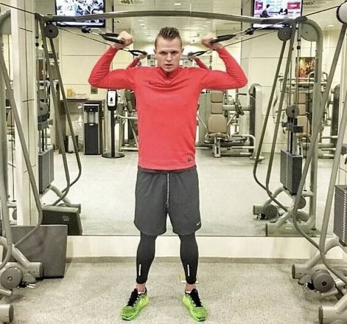 «Такой кобель!»: очевидец рассказал, что Дмитрий Тарасов вытворял в фитнес центре «Такой кобель!»: очевидец рассказал, что Дмитрий Тарасов вытворял в фитнес центре