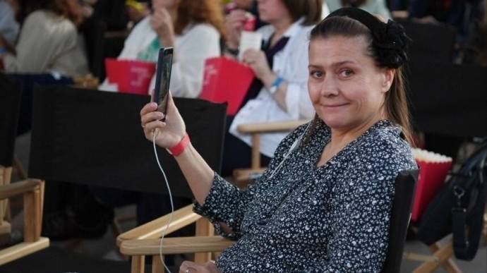 «Уже четыре года»: Мария Голубкина ответила на вопрос о своём тайном муже «Уже четыре года»: Мария Голубкина ответила на вопрос о своём тайном муже