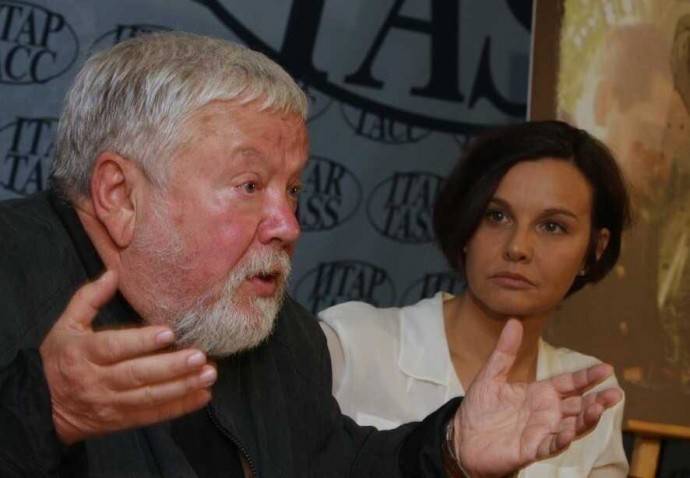 «Она угрожала посадить»: Сергей Соловьев вспомнил, как стал встречаться с несовершеннолетней Татьяной Друбич «Она угрожала посадить»: Сергей Соловьев вспомнил, как стал встречаться с несовершеннолетней Татьяной Друбич